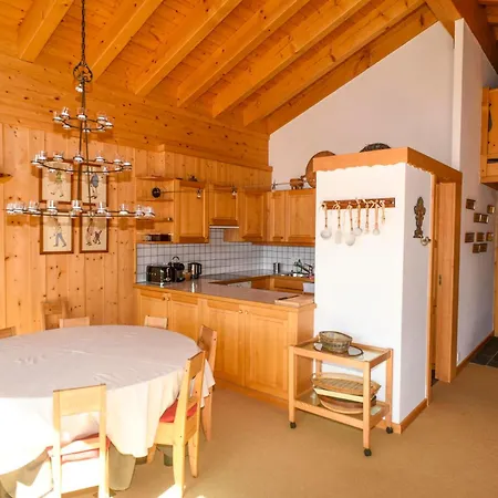 Apartment Luxueux 4 A