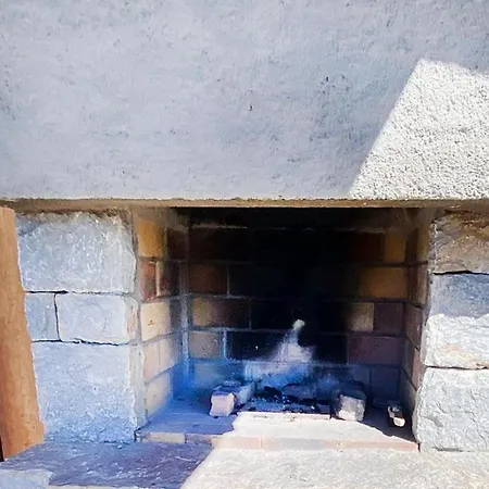 Luxueux 4 A וורבייה