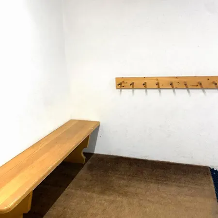 Luxueux 4 A דירה